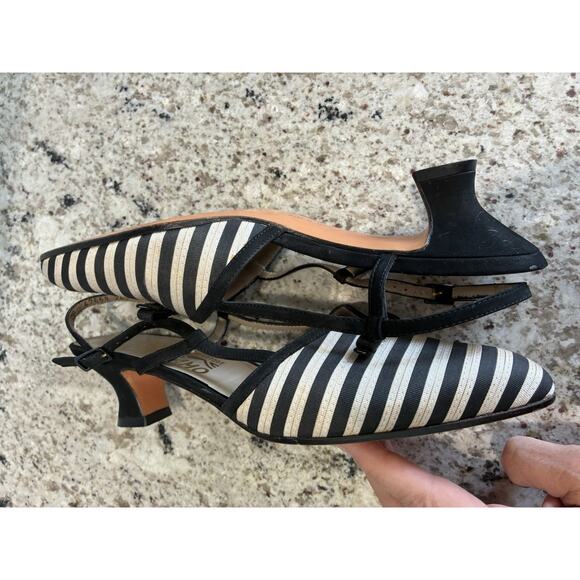 Vintage Ferragamo Black & White Striped Women's Fabric Slingbacks in 7.5 B - Picture 5 of 9